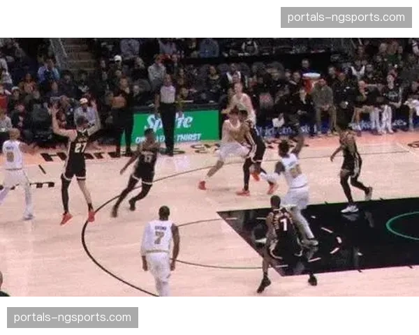 活塞防守挡拆每回合失分0.80分联盟最佳，团队轮转构筑铜墙铁壁