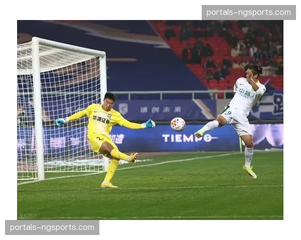 河南队65%控球率仅获平局 方镜淇神扑救主凸显门将位置重要性 河南队65%控球率仅获平局 方镜淇神扑救主凸显门将位置重要性